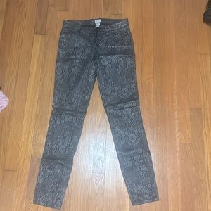 Cache pants